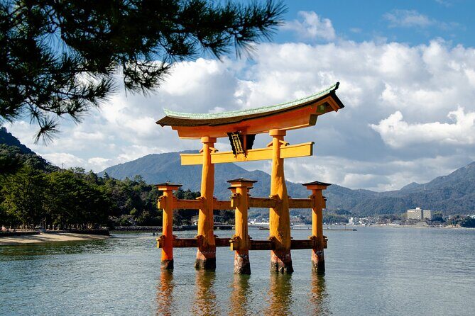 1-Day Private Sightseeing Tour in Hiroshima and Miyajima Island - How this private Hiroshima-Miyajima day really works