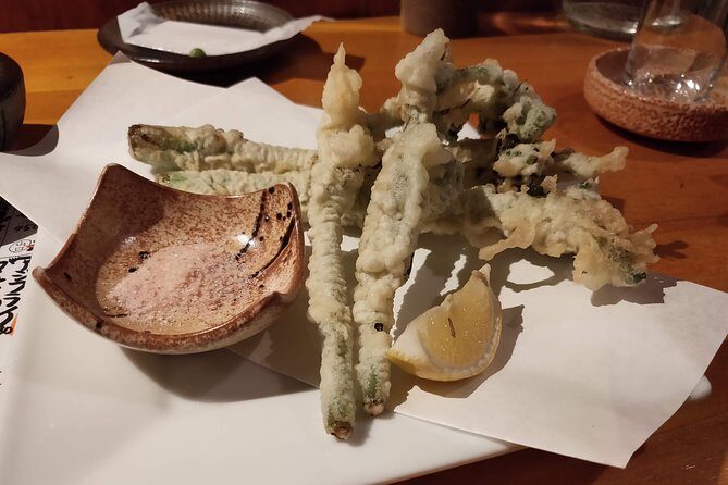 All-inclusive Hiroshima Nighttime Food and Cultural Immersion - Alcohol choice without losing the experience