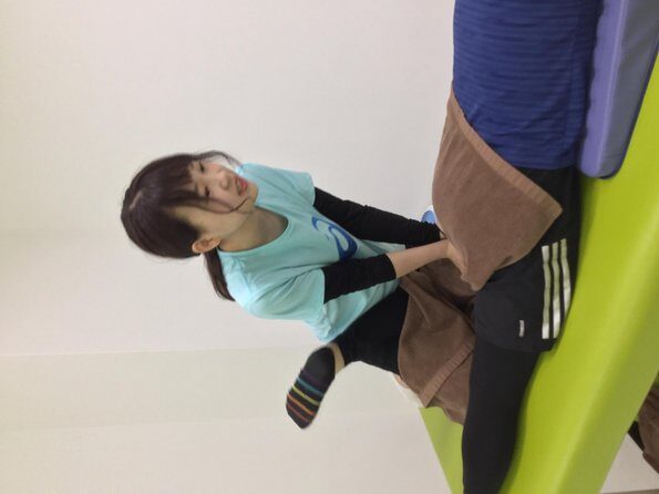 Experience shiatsu stretch in Japan - Inside the 1-hour session: shoulders, waist, and tired feet
