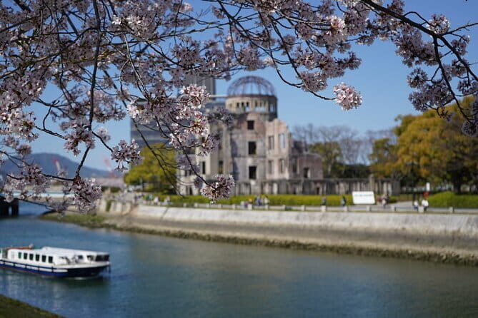 Hiroshima and Miyajima Private Custom Tour with Local Guide - Why this private Hiroshima and Miyajima setup feels better than group tours