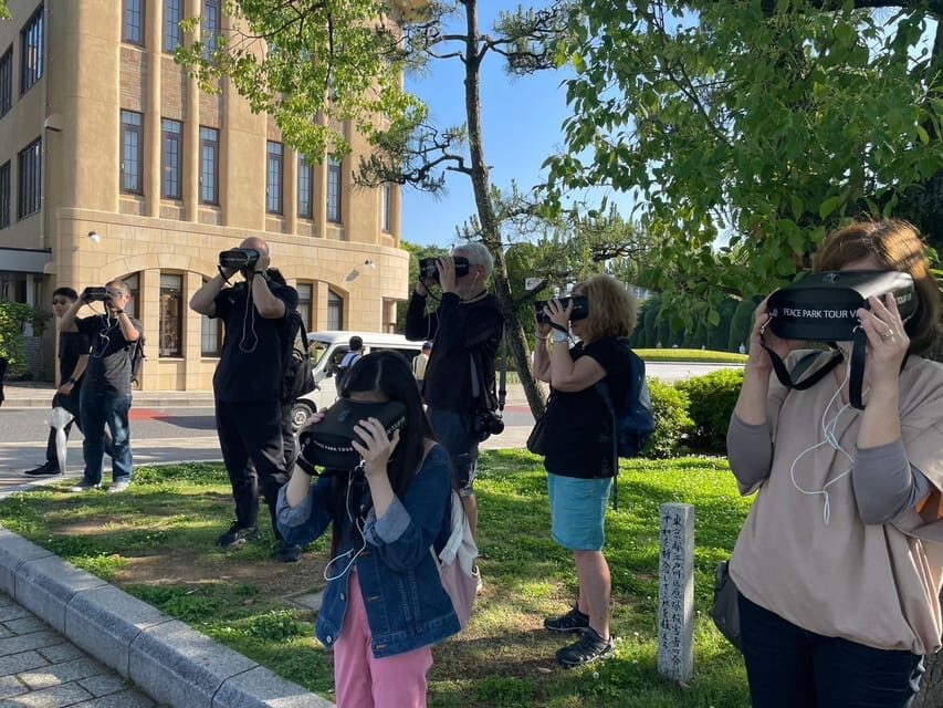Hiroshima：Guided Virtual Tour/PEACE PARK TOUR VR - Quick tips so the VR moment lands well