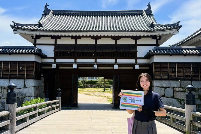 Hiroshima Highlights Custom Private Walking Tour with local guide - If you want contrast: Shukkeien Garden and Hiroshima Castle