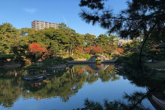 Hiroshima in a Nutshell: Morning Bike Adventure - Stop 3: Hiroshima Castle by bike, where photos actually come out better