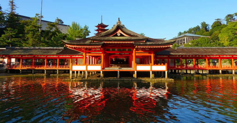Hiroshima & Miyajima: Full-Day Private Tour & Licensed Guide - Transportation and timing: public transit support vs. using a taxi