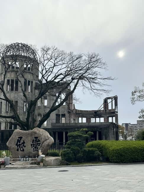 Hiroshima & Miyajima Island Private Tour: History & Culture - Food on This Tour: Oysters, Okonomiyaki, and Momiji Manju