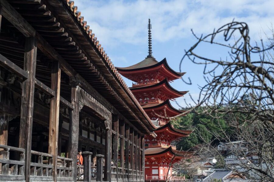 Hiroshima: Miyajima Peace Memorial Icons of Peace and Beauty - The Miyajima walkabout: tea houses, momiji manju, and crafts