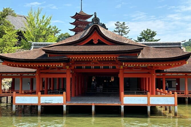 Hiroshima & Miyajima: Private Full-Day Tour with a Local Guide - Key things to know before you go