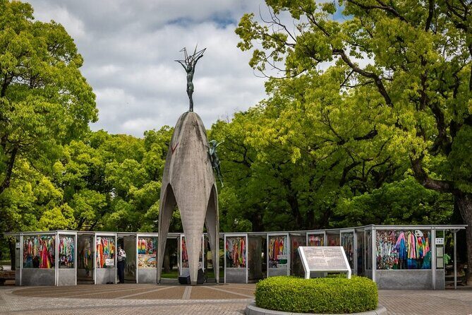 Hiroshima Peace Memorial Park & Hiroshima Castle: A Scenic Walk - Hiroshima Peace Memorial Museum: where the story gets clear