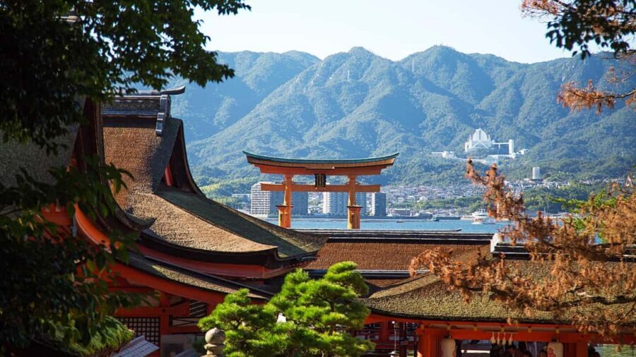 Hiroshima to Miyajima: Private Custom Tour with Ferry Ride - Key Things That Make This Tour Work