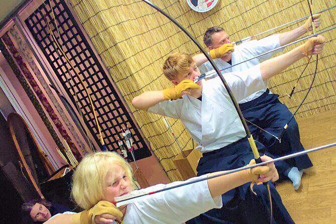 Japanesel Archery Experience HIROSHIMA CASTLE SHARAKU - Kyudo in Hiroshima Castle Area: More Than a “Try Archery” Moment