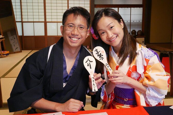 Kimono and Calligraphy Experience in Miyajima - Dressing for the lesson: choosing from 100+ kimono at Tokuzo-ji