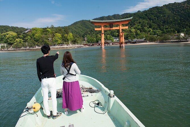 Miyajima Guided Tour and Fresh Oyster Farm Tour - A Guide Makes the Walk Make Sense (Takeshi-san Is a Big Deal Here)